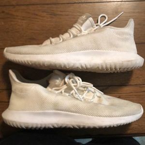 Men’s 9.5 all white adidas shoes